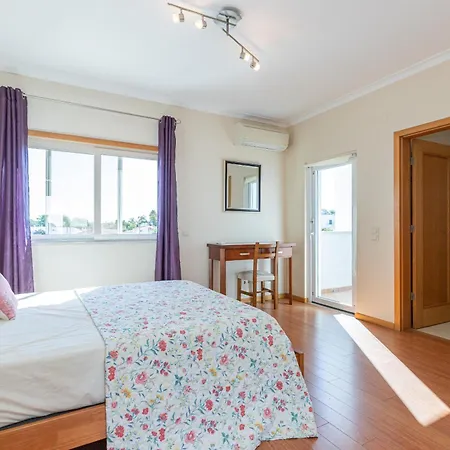 Casa Canada-spacious 3 Bed House, O Pomar